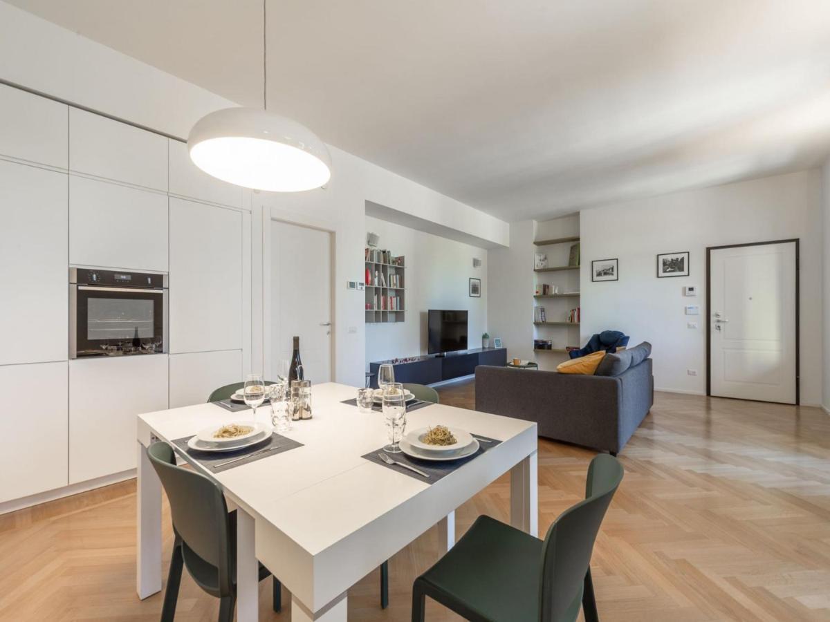 The Best Rent - Spacious Three-Bedroom Apartment With Terrace Milan Luaran gambar
