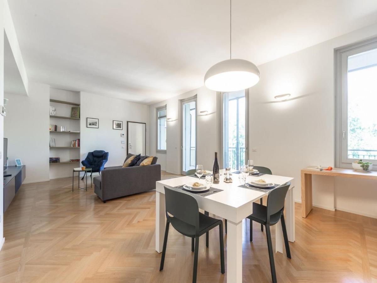 The Best Rent - Spacious Three-Bedroom Apartment With Terrace Milan Luaran gambar