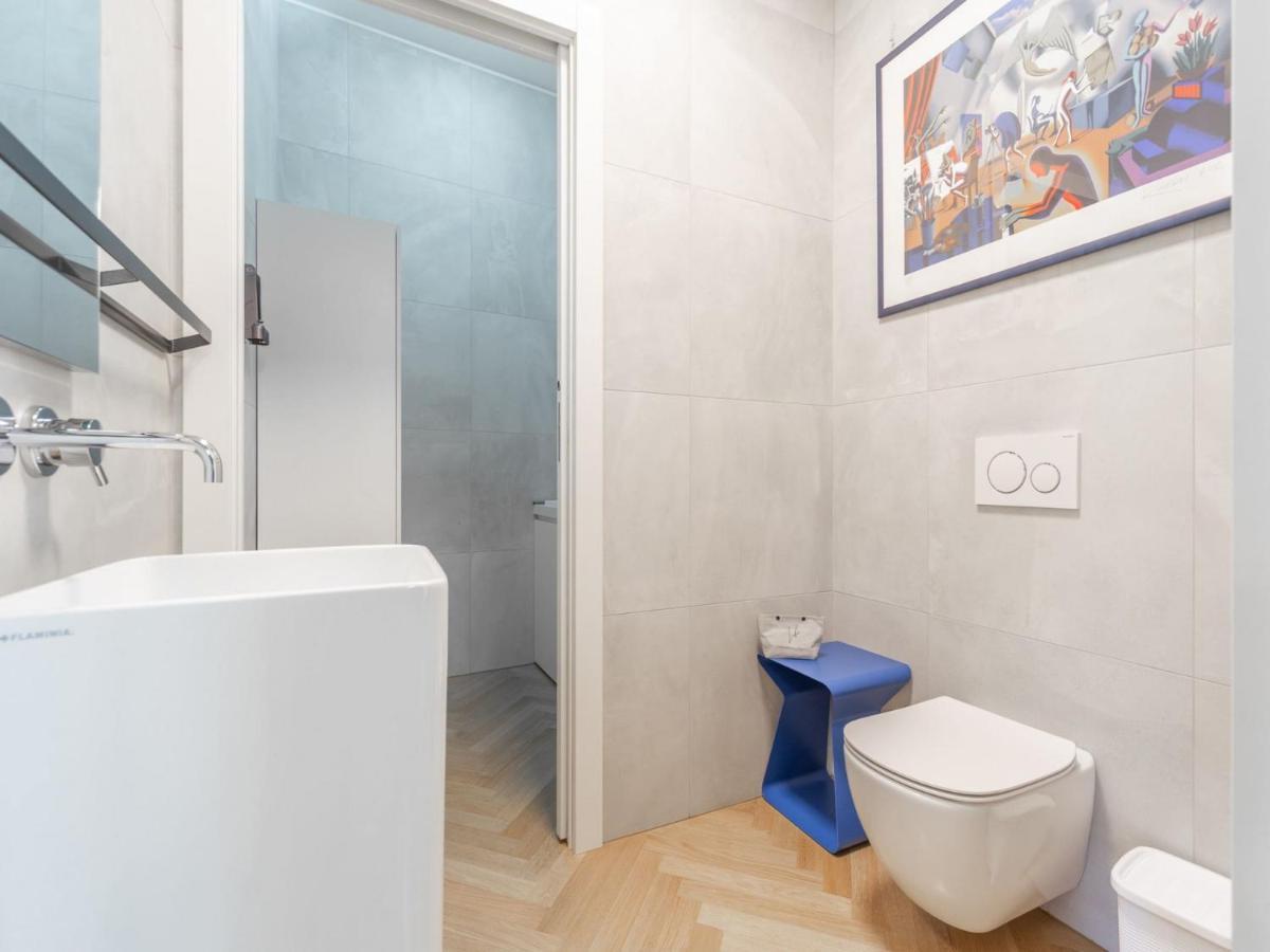 The Best Rent - Spacious Three-Bedroom Apartment With Terrace Milan Luaran gambar