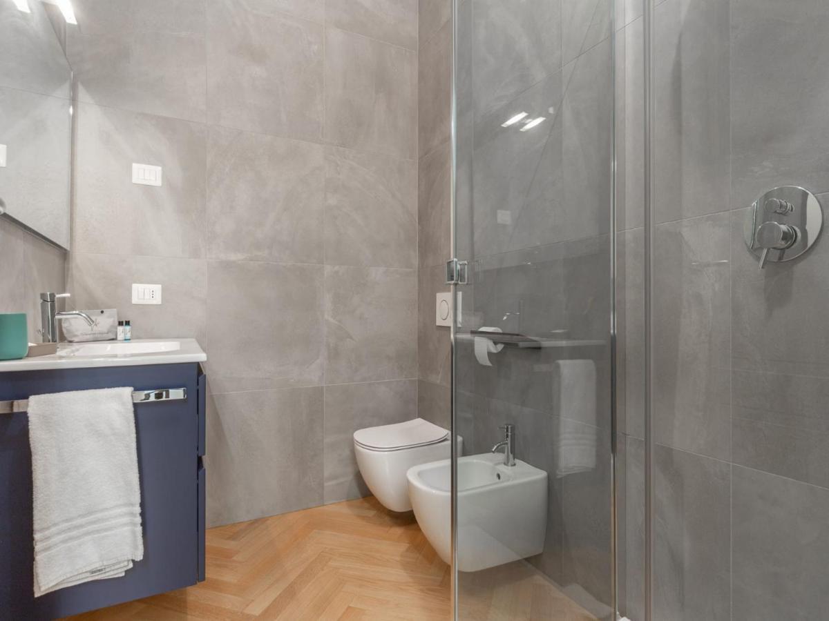 The Best Rent - Spacious Three-Bedroom Apartment With Terrace Milan Luaran gambar