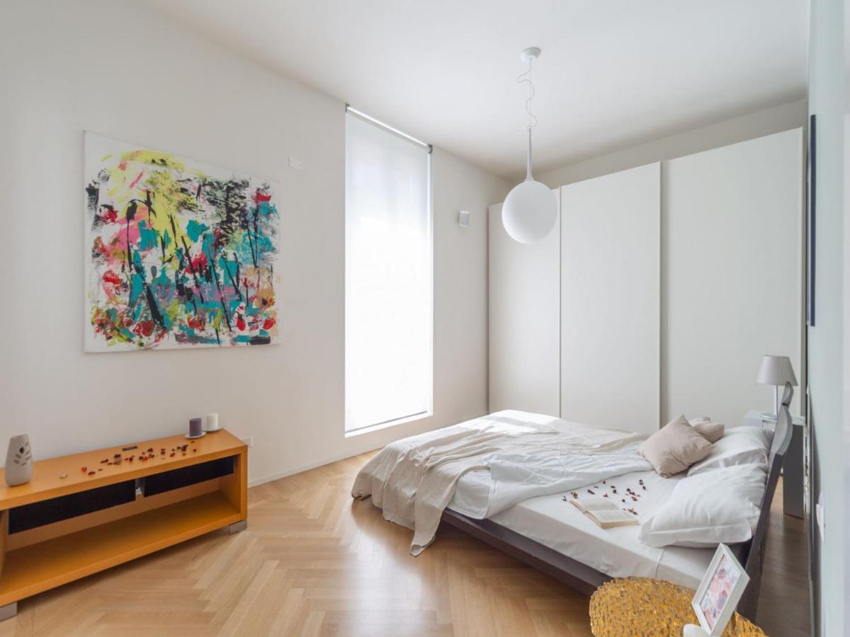 The Best Rent - Spacious Three-Bedroom Apartment With Terrace Milan Luaran gambar